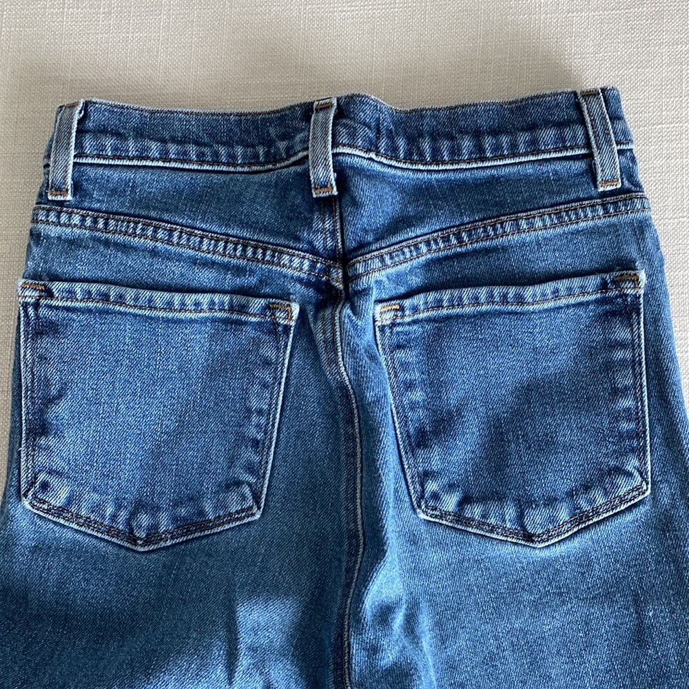 Jean Jean View 3